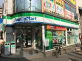 ファミリーマート 京屋河内花園駅前店