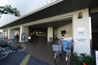 目黒区立目黒本町図書館の画像1