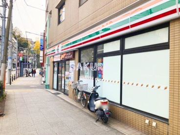 セブン‐イレブン 横浜石川町1丁目店の画像1