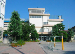 市川市立八幡小学校の画像1