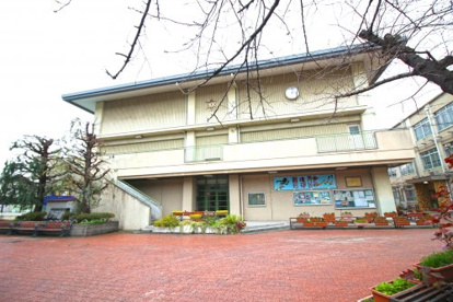 京都市立西院中学校の画像1