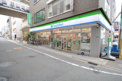 コンビニエンスストア ファミリーマート甲東園駅東口店