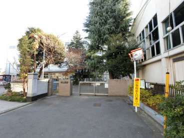 駒本小学校の画像1