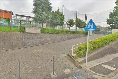 横浜市立名瀬小学校の画像1