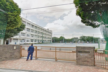 横浜市立日限山小学校の画像1