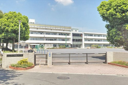 横浜市立六つ川西小学校の画像1