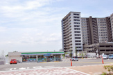 ファミリーマート　彩都西