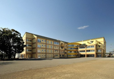 綾瀬市立綾瀬小学校の画像1
