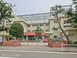 旭区立万騎が原中学校の画像1