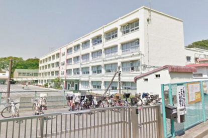横浜市立長津田小学校の画像1