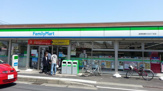 ファミリーマート 座間相模が丘五丁目店