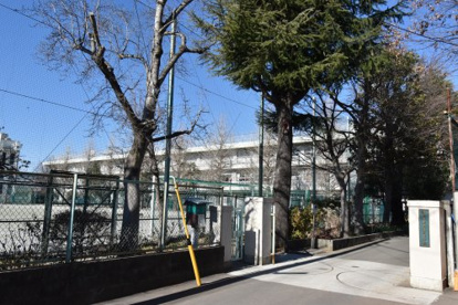 国分寺市立第三中学校の画像1