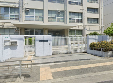 加賀屋中学校の画像1