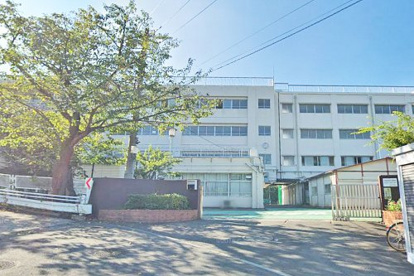 横浜市立都田中学校の画像1