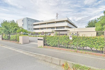 横浜市立東山田中学校の画像1