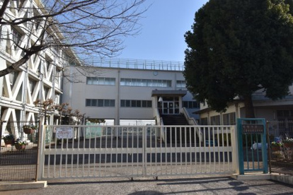 三鷹市立第五中学校の画像1