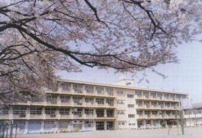 横浜市立瀬谷さくら小学校の画像1