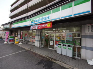 ファミリーマート 田柄三丁目店の画像1