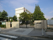尼崎市立　中央中学校