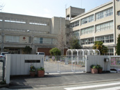 伊丹市立　花里小学校