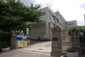 宝塚市立　宝梅中学校