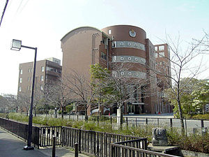 八尾高等学校の画像1