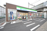 ファミリーマートいずみ中央駅前店