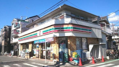セブンイレブン 横浜白幡向町店の画像1