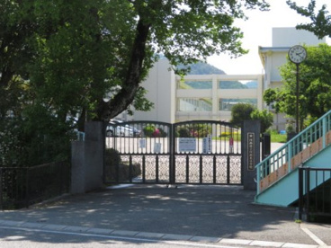川西市立川西北小学校の画像1