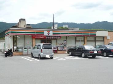 セブンイレブン 山科勧修寺店の画像1