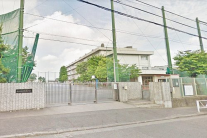 横浜市立東市ケ尾小学校の画像1