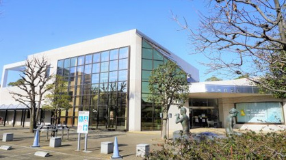 ふじみ野市/上福岡図書館の画像1