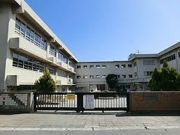 上本郷小学校の画像1