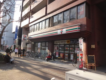 セブンイレブン 福岡大名1丁目店の画像1
