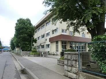 相模原市立上鶴間中学校の画像1