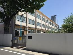 旗屋小学校の画像1