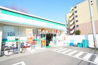 ファミリーマート 鶴見向井町三丁目店の画像1