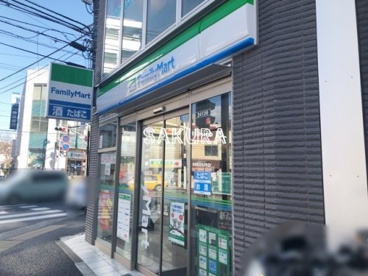 ファミリーマート 横浜西神奈川三丁目店の画像1