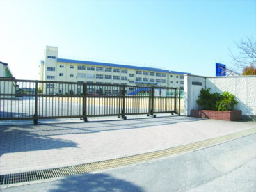 市川市立下貝塚中学校の画像2