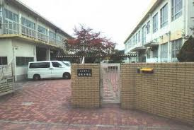 岩塚小学校の画像1