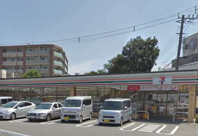 セブン-イレブン 横浜永田東２丁目店の画像1