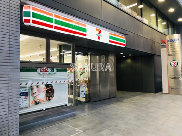 セブンイレブン 新横浜中央通り店の画像1