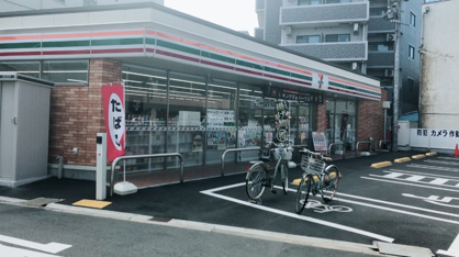 セブンイレブン 大阪長居東4丁目店の画像1