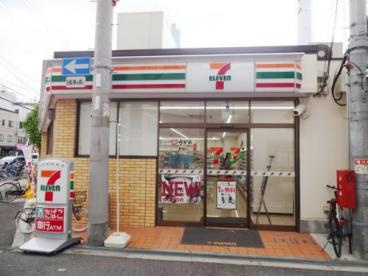 セブンイレブン 大阪西田辺駅東店の画像1