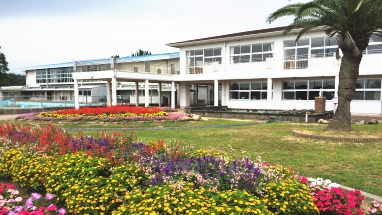 山陽小野田市立高泊小学校の画像1