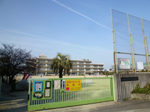 宝塚市立　安倉北小学校