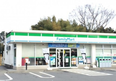 ファミリーマート美野里羽鳥店の画像1