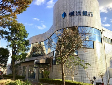 横浜銀行湘南ライフタウン支店の画像1