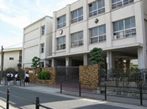 大阪市立新生野中学校