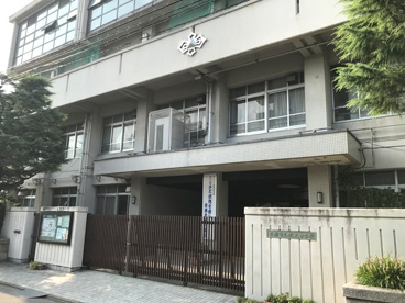 伏見中学校の画像1